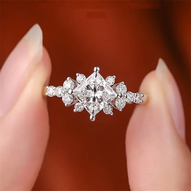ZFSILVER модное классическое серебро 925 пробы, роскошное квадратное кольцо с муассанитом и принцом для очаровательных женщин, аксессуары, ювелирные изделия, подарки
ZFSILVER модное классическое серебро 925 пробы, роскошное квадратное кольцо с муассанитом и принцом для очаровательных женщин, аксессуары, ювелирные изделия, подарки