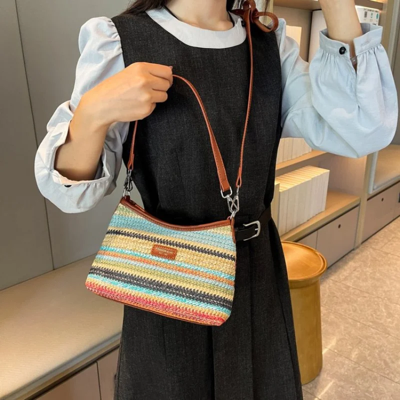 Trendy Elegant Clutch Bag Women With Leather Solid Color Paris Designer And Casual Business Leisure Style
Trendy Elegant Clutch Bag Women With Leather Solid Color Paris Designer And Casual Business Leisure Style