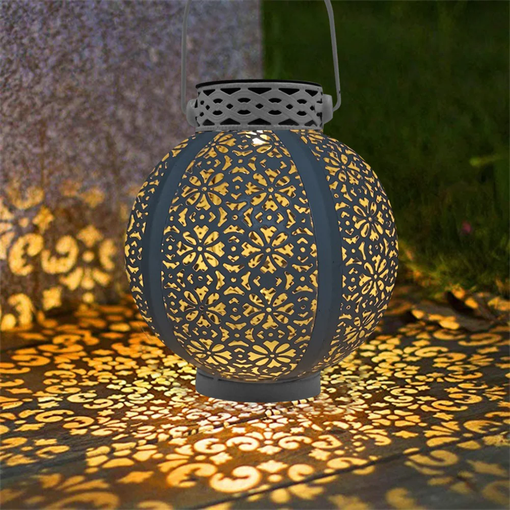 Retro Solar Lantern Light Outdoor Garden Waterproof Hanging Lights Iron Art Hollow Lantern Landscape LED Solar Lamp Decoration
Retro Solar Lantern Light Outdoor Garden Waterproof Hanging Lights Iron Art Hollow Lantern Landscape LED Solar Lamp Decoration