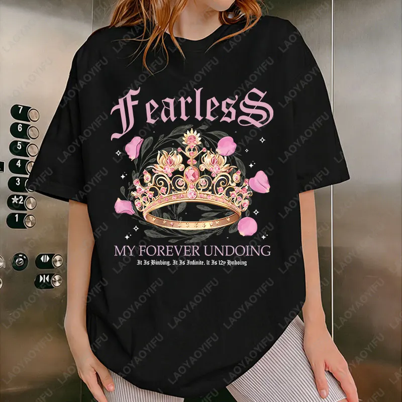 Fearless Bookish Powerless Series Crown Lady Tee Lauren Roberts Inspired Kai Paedyn TShirt Men Women Book Lover Gift Cotton Tops
Fearless Bookish Powerless Series Crown Lady Tee Lauren Roberts Inspired Kai Paedyn TShirt Men Women Book Lover Gift Cotton Tops