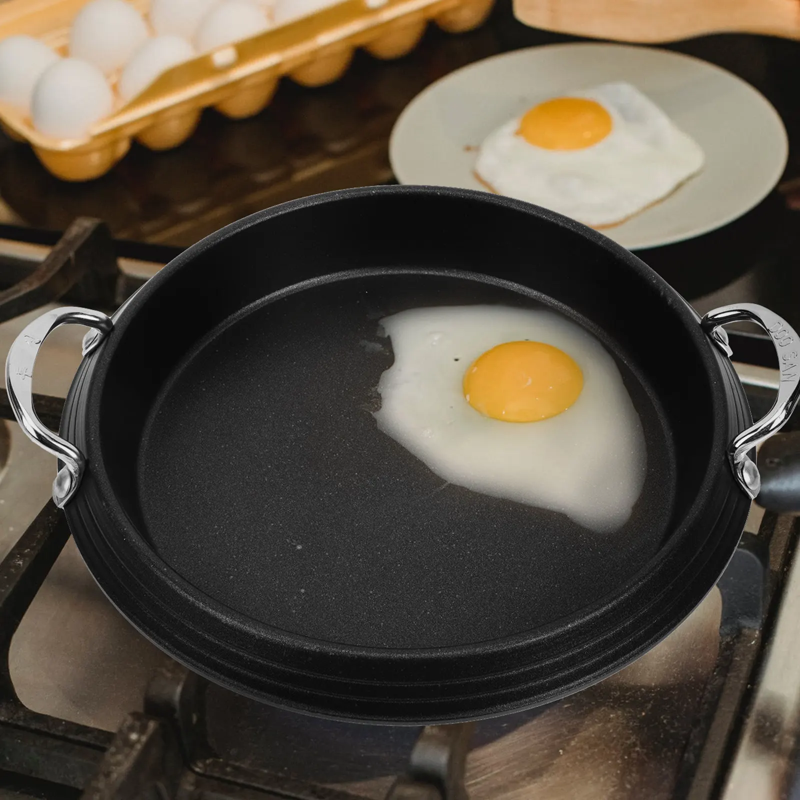 Aluminium Alloy Hot Pot Pan Korean Style Flat Bottom Cooking Pot Non Stick Safe Handle for Gas Grill Roasting Soup Making
Aluminium Alloy Hot Pot Pan Korean Style Flat Bottom Cooking Pot Non Stick Safe Handle for Gas Grill Roasting Soup Making