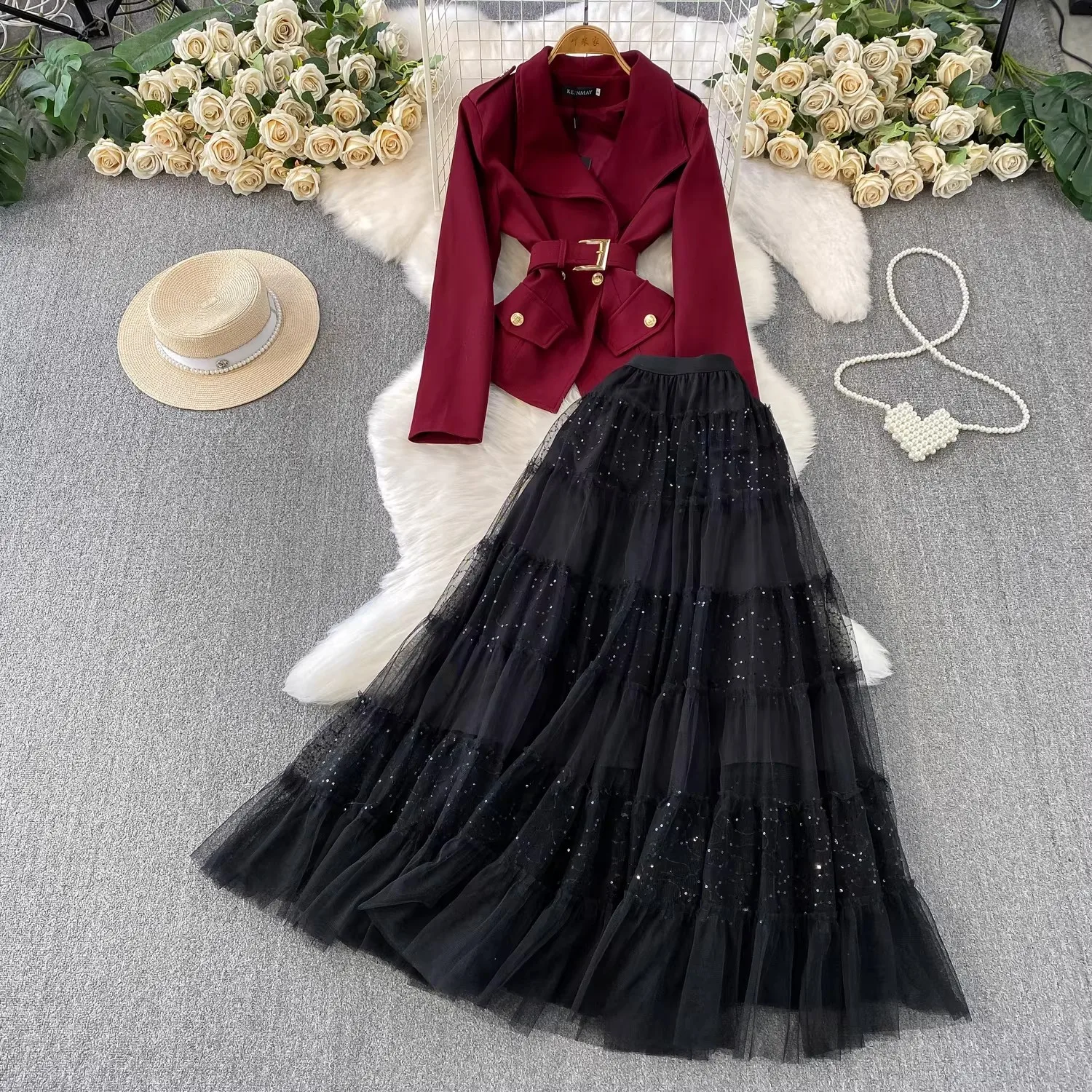 Slim Fit 2-Piece Blazer And Skirt Set Elegant Mesh Long Sleeve Notched Lapel Office Workwear with Belted Waist for Women
Slim Fit 2-Piece Blazer And Skirt Set Elegant Mesh Long Sleeve Notched Lapel Office Workwear with Belted Waist for Women