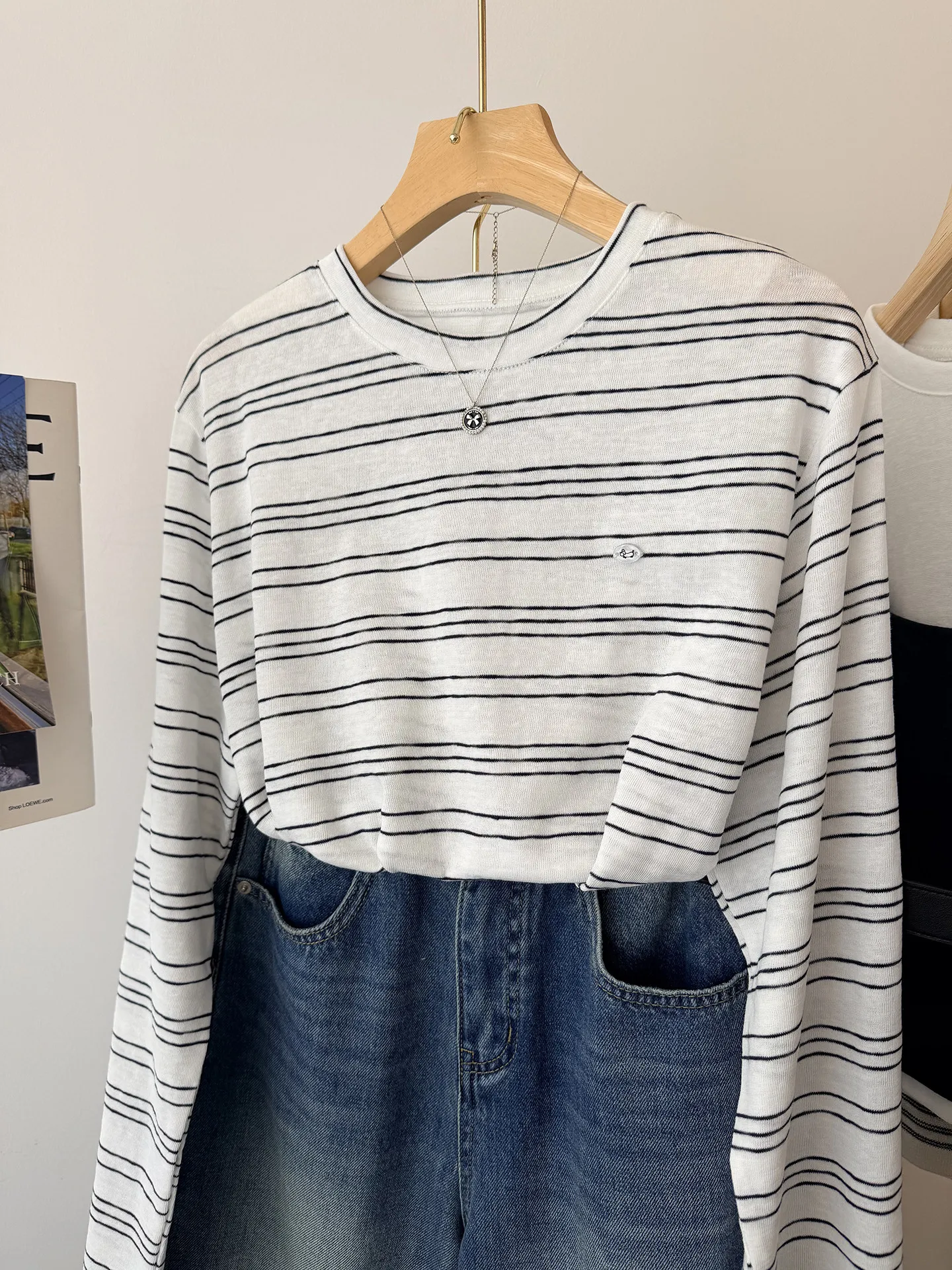 plus Size Women's Long Sleeve T-Shirt Embroidered Striped Loose Fit Korean Style Summer Top Slimming Effect for All Body Types
plus Size Women's Long Sleeve T-Shirt Embroidered Striped Loose Fit Korean Style Summer Top Slimming Effect for All Body Types
