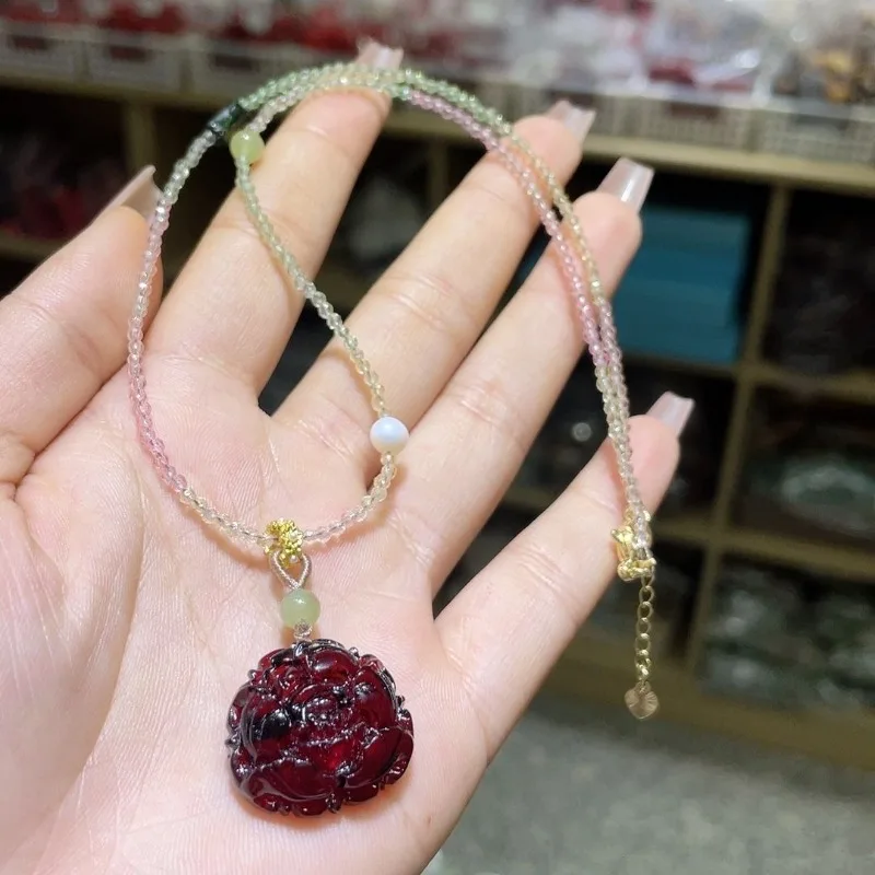 Blood Petal Lotus Pendant New Chinese Female High Beauty Exquisite Collar Chain
Blood Petal Lotus Pendant New Chinese Female High Beauty Exquisite Collar Chain