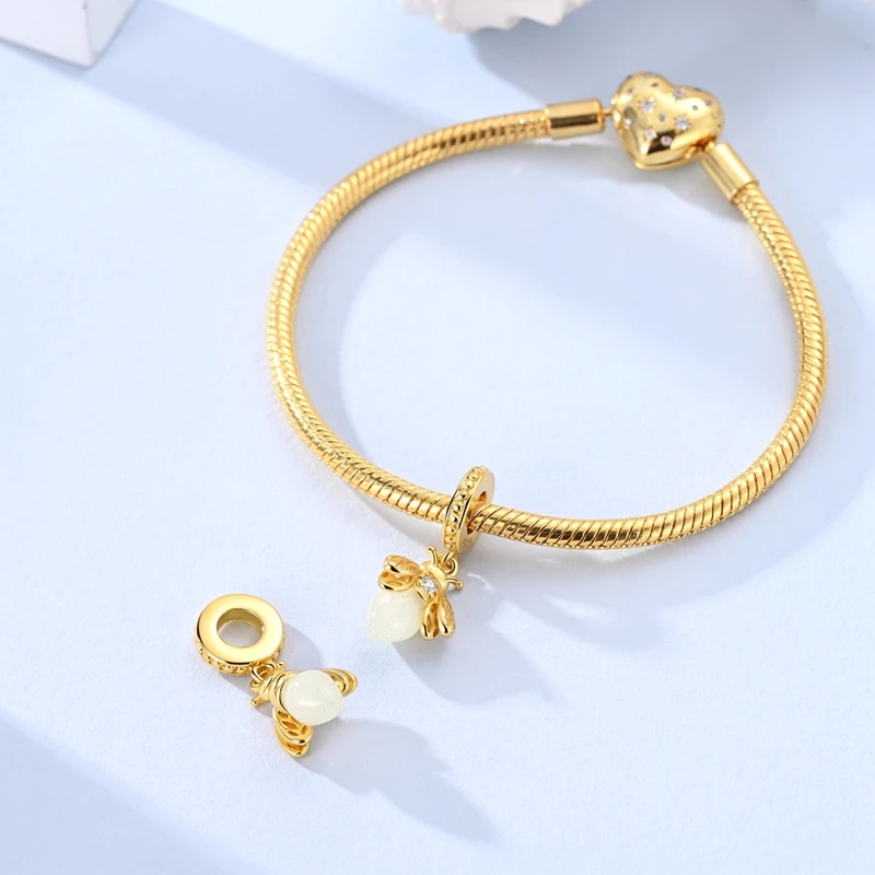 925 Sterling Silver Luminous Firefly Charms Bead CZ Golden Zirconium Dangle Fit Original Bracelet DIY Women Jewelry Gift
925 Sterling Silver Luminous Firefly Charms Bead CZ Golden Zirconium Dangle Fit Original Bracelet DIY Women Jewelry Gift