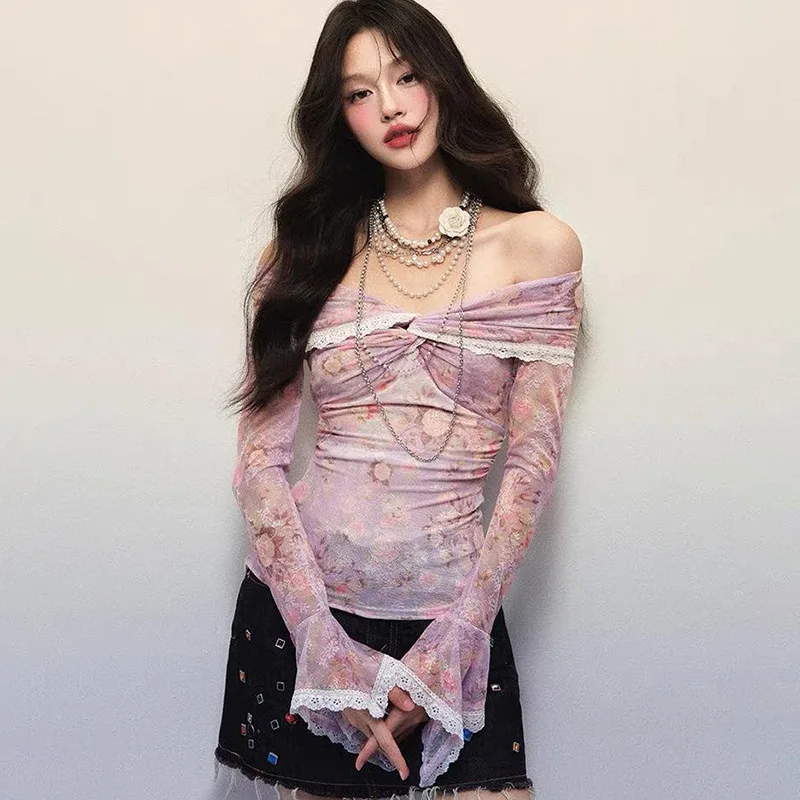 Savage Off-Shoulder Floral Print Long Sleeve Top Lace Edging Mesh Fabric Fashion T-Shirt For Women
Savage Off-Shoulder Floral Print Long Sleeve Top Lace Edging Mesh Fabric Fashion T-Shirt For Women
