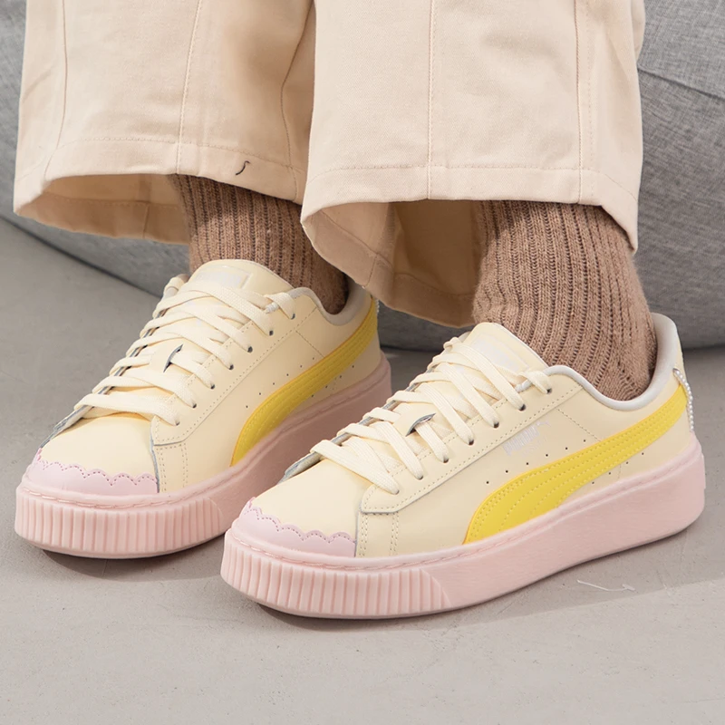 Puma Women's Shoes Basket Platform Pearl Wns Sneakers for Girls, Fashionable Thick-Soled Retro Platform Shoes, Casual Sneakers 398910-02
Puma Women's Shoes Basket Platform Pearl Wns Sneakers for Girls, Fashionable Thick-Soled Retro Platform Shoes, Casual Sneakers 398910-02