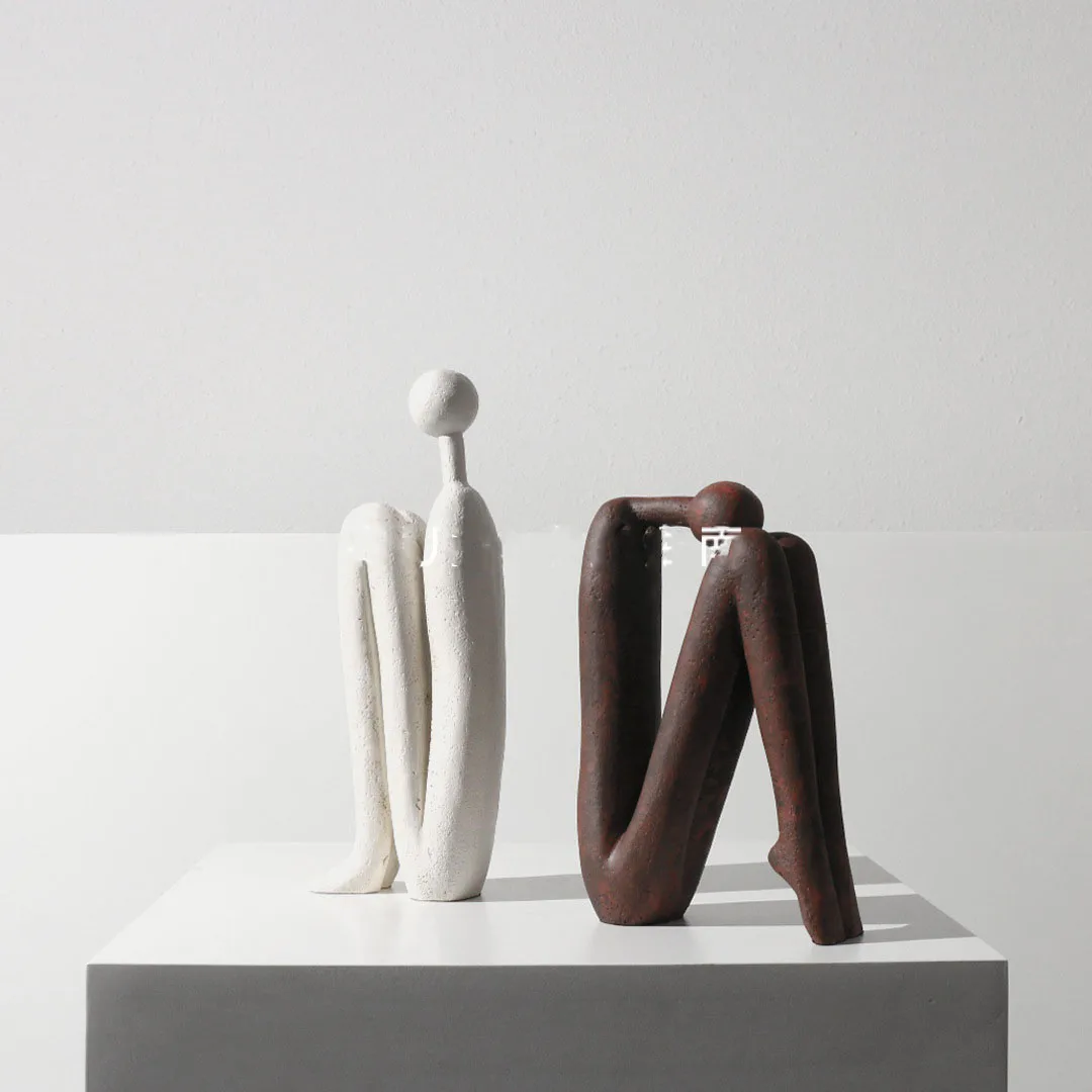 Back to back abstract figure resin sculpture desktop art decoration retro abstract aesthetic statue home decorations
Back to back abstract figure resin sculpture desktop art decoration retro abstract aesthetic statue home decorations