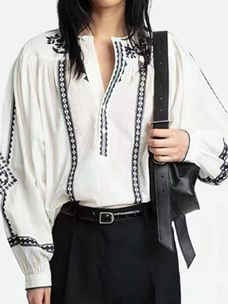 Shirt for Women in Early Spring 2026 New Comfortable and Casual Retro Embroidered Lantern Sleeves Long Sleeved Pure Cotton Top
Shirt for Women in Early Spring 2026 New Comfortable and Casual Retro Embroidered Lantern Sleeves Long Sleeved Pure Cotton Top