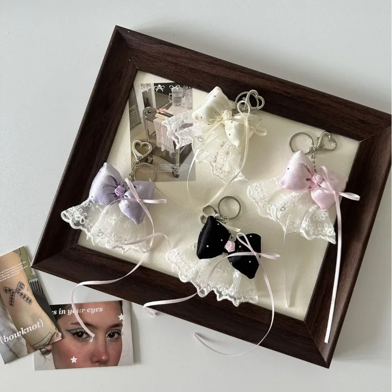 Ballet School Rose Bow Phone Lanyard Cute Keychain Bag Charm for Girls DIY Pendant for Purse Photocard Holder Kawaii Accessory
Ballet School Rose Bow Phone Lanyard Cute Keychain Bag Charm for Girls DIY Pendant for Purse Photocard Holder Kawaii Accessory