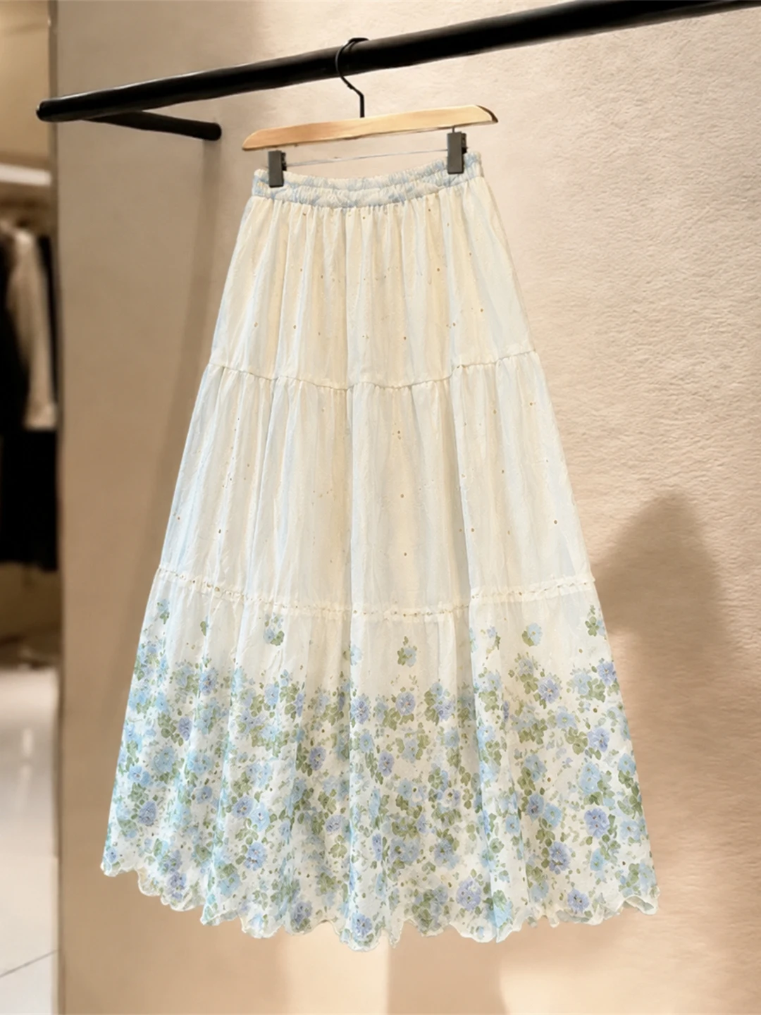 Stunning Floral Midi Skirt A-Line Half-length Fashionable Elegant Age-defying Summer 2026 High-waisted Commute Style Ladies' ...
Stunning Floral Midi Skirt A-Line Half-length Fashionable Elegant Age-defying Summer 2026 High-waisted Commute Style Ladies' ...