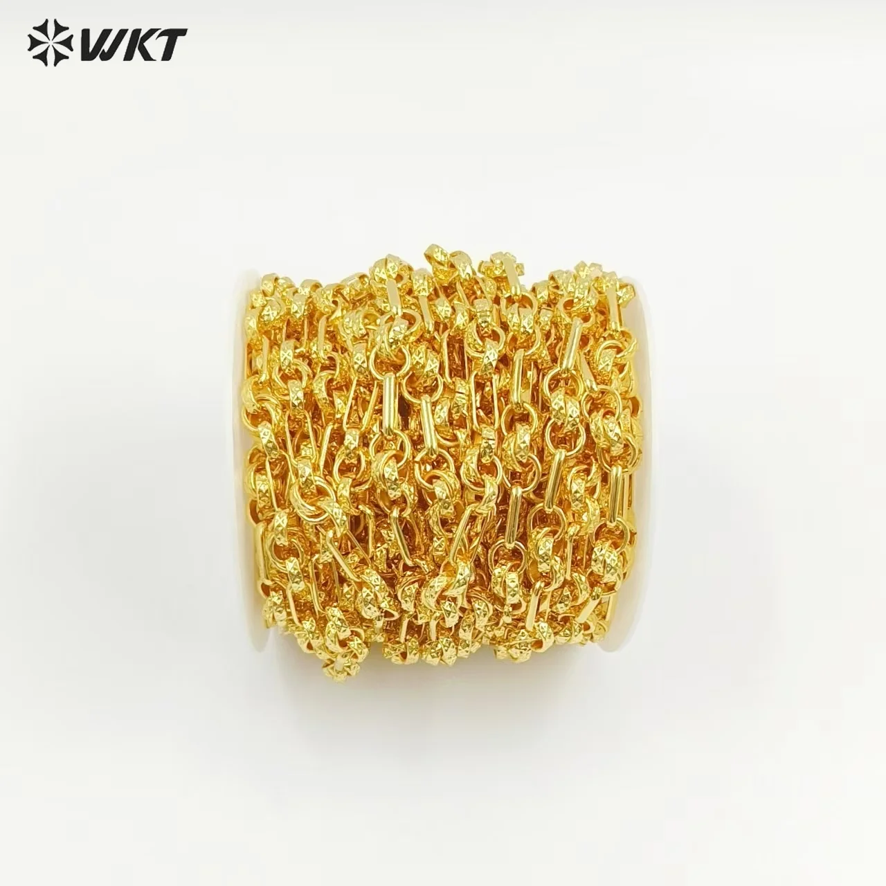 WT-BC246 Suppliers Wholesale Necklace Handmade Metal Chain With 18K Gold Plated Round And Rectangle Shape Special Design
WT-BC246 Suppliers Wholesale Necklace Handmade Metal Chain With 18K Gold Plated Round And Rectangle Shape Special Design