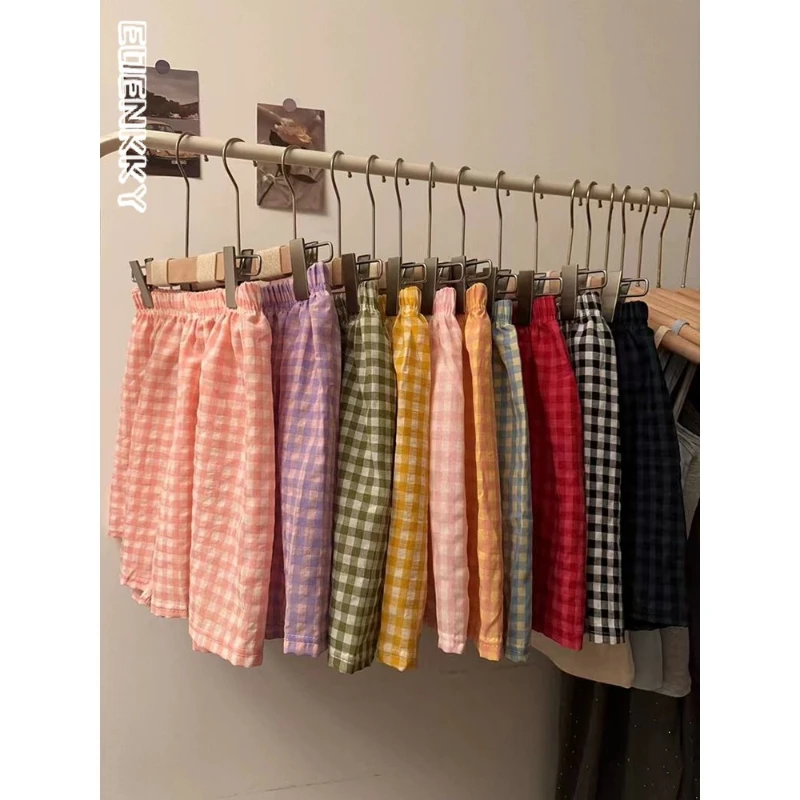 Pajama Plaid Shorts Women Summer Thin Casual Korean Soft Elastic Waist Wide Leg Short Pants Fashion Loose Sports Trousers Female
Pajama Plaid Shorts Women Summer Thin Casual Korean Soft Elastic Waist Wide Leg Short Pants Fashion Loose Sports Trousers Female