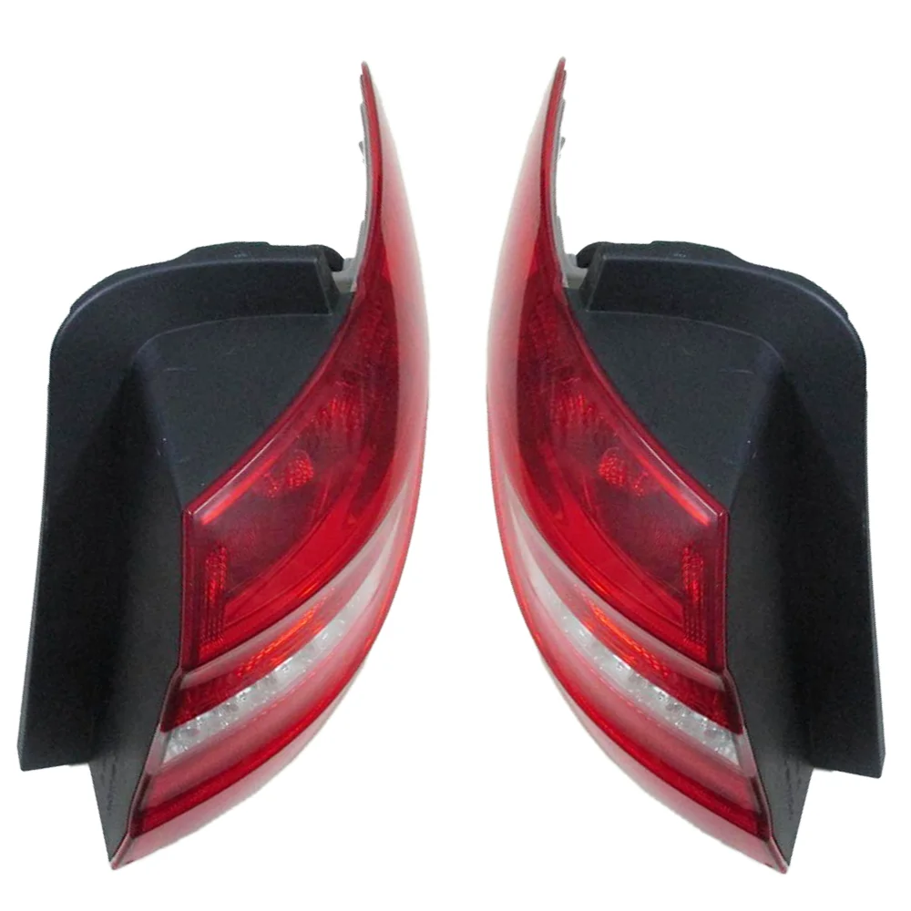Suitable for Mercedes Benz B180 B200 B260 W246 tail lights A2468200564 A2468200664
Suitable for Mercedes Benz B180 B200 B260 W246 tail lights A2468200564 A2468200664