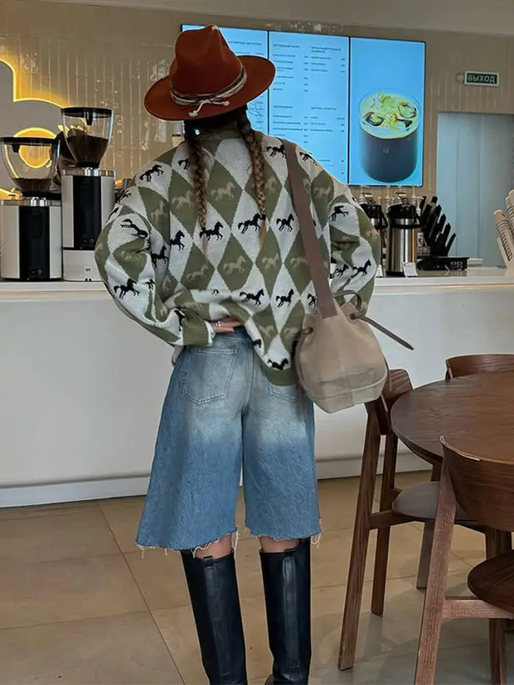 Жаккардовый свитер-пэчворк для женщин, модный, мягкий, повседневный, свободный вязаный топ, теплый, для весны и осени, уличный стиль, пуловер
Жаккардовый свитер-пэчворк для женщин, модный, мягкий, повседневный, свободный вязаный топ, теплый, для весны и осени, уличный стиль, пуловер