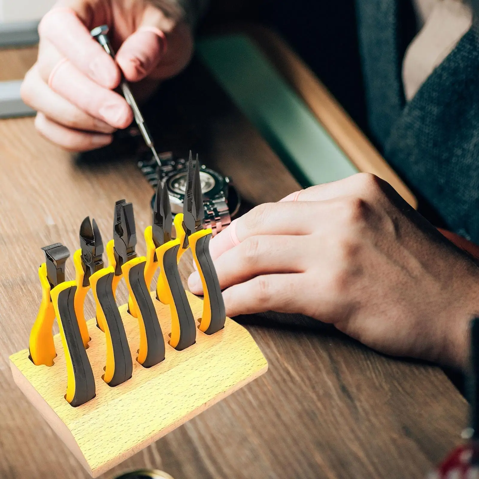 5x Mini Pliers Set Small Pliers Watch Repair Pliers Set for Repairing Electronic Devices
5x Mini Pliers Set Small Pliers Watch Repair Pliers Set for Repairing Electronic Devices