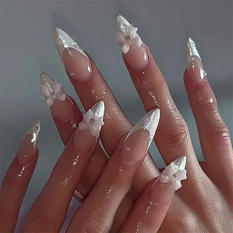 Chic 3D White Bowknot Glitter French Nail Art Delicate Almond False Nails Detachable Finished Fake Nail Press on Nails with Glue
Chic 3D White Bowknot Glitter French Nail Art Delicate Almond False Nails Detachable Finished Fake Nail Press on Nails with Glue