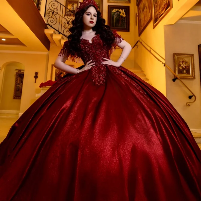 Burgundy Quinceanera Dress off-shoulder Crystal Sequin Beading Decal Long tail vestidos de 15 Quinceanera Customize
Burgundy Quinceanera Dress off-shoulder Crystal Sequin Beading Decal Long tail vestidos de 15 Quinceanera Customize