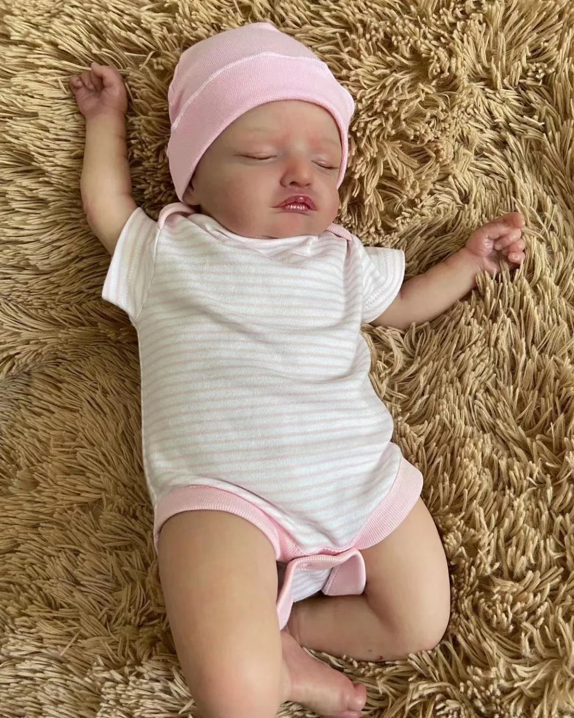 Bebe Reborn Baby Doll Rosalie Sleeping Girl Lovely Newborn Hand-Drawing Hair Collectible Art Doll Toy 48CM
Bebe Reborn Baby Doll Rosalie Sleeping Girl Lovely Newborn Hand-Drawing Hair Collectible Art Doll Toy 48CM
