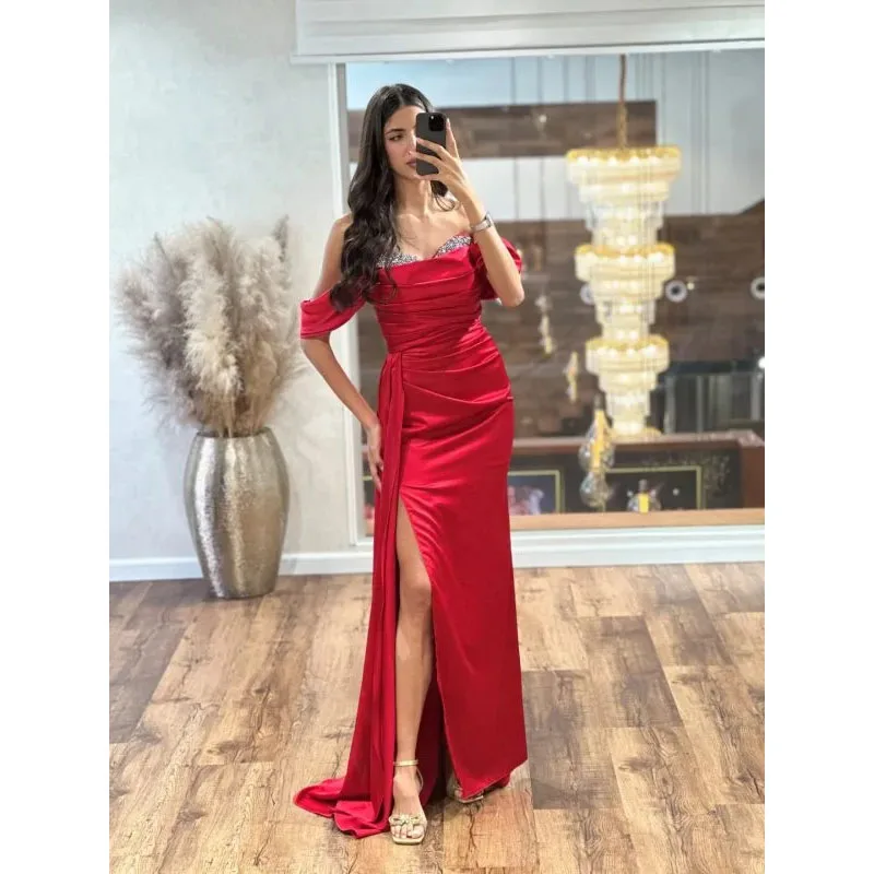 Elegant Red Evening Gown Sexy Off Shoulder Beaded Collar Party Prom Dresses Pleats Split Formal Long Dress for Special Occasion
Elegant Red Evening Gown Sexy Off Shoulder Beaded Collar Party Prom Dresses Pleats Split Formal Long Dress for Special Occasion
