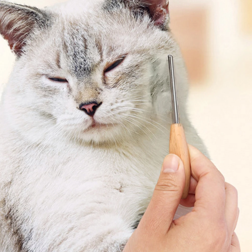 Wear-Resistant Pet Comb Metal Dog Hair Comb Ergonomic Design Compact Daily Grooming Detangling Tool Dog Accessories
Wear-Resistant Pet Comb Metal Dog Hair Comb Ergonomic Design Compact Daily Grooming Detangling Tool Dog Accessories