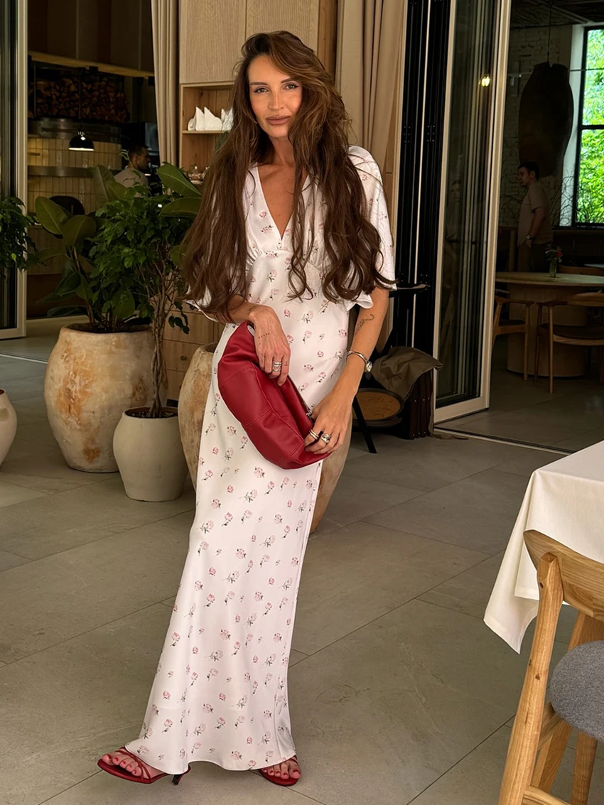 Marthaqiqi Casual Female Nightwear Half Sleeve Nightgowns Sexy V-Neck Sleepwear Ankle-Length Dress Printing Autumn Women Pajamas
Marthaqiqi Casual Female Nightwear Half Sleeve Nightgowns Sexy V-Neck Sleepwear Ankle-Length Dress Printing Autumn Women Pajamas