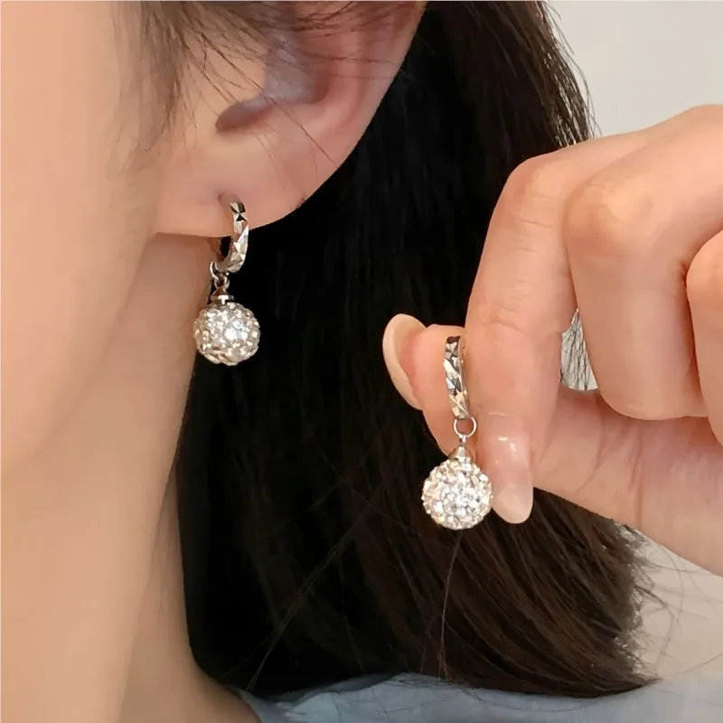 VENTFILLE 925 Sterling Silver Geometry Bead Earrings for Women Ear Wire Fresh Gorgeous Elegant Fashion Jewelry Gift Dropshipping
VENTFILLE 925 Sterling Silver Geometry Bead Earrings for Women Ear Wire Fresh Gorgeous Elegant Fashion Jewelry Gift Dropshipping