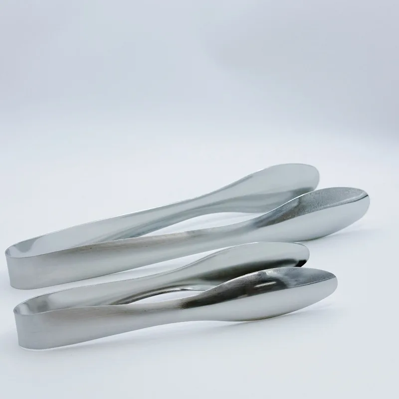 Щипцы для еды из нержавеющей стали для кухни, коммерческого использования, термостойкие щипцы для гриля для барбекю, подходят для гриля на стейках, мяса
Щипцы для еды из нержавеющей стали для кухни, коммерческого использования, термостойкие щипцы для гриля для барбекю, подходят для гриля на стейках, мяса