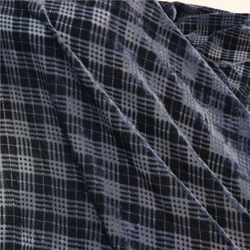 Тканое бархатное парчовое вискозное платье с принтом в виде чонсама и сжиженной ткани 
Тканое бархатное парчовое вискозное платье с принтом в виде чонсама и сжиженной ткани