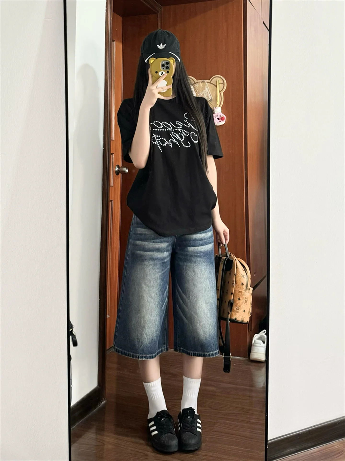 Deep Blue High Waist Wide Leg Denim Shorts Women's Summer Slimming Washed Vintage Style Loose Fit Casual Cotton Jeans
Deep Blue High Waist Wide Leg Denim Shorts Women's Summer Slimming Washed Vintage Style Loose Fit Casual Cotton Jeans