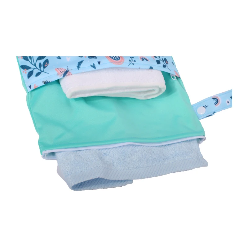 Babyshow 35cmx25cm Mommy Bag Wet Dry Bag with Two Zippered for Baby Diapers Nappies Waterproof Reusable Baby Diaper Bag
Babyshow 35cmx25cm Mommy Bag Wet Dry Bag with Two Zippered for Baby Diapers Nappies Waterproof Reusable Baby Diaper Bag