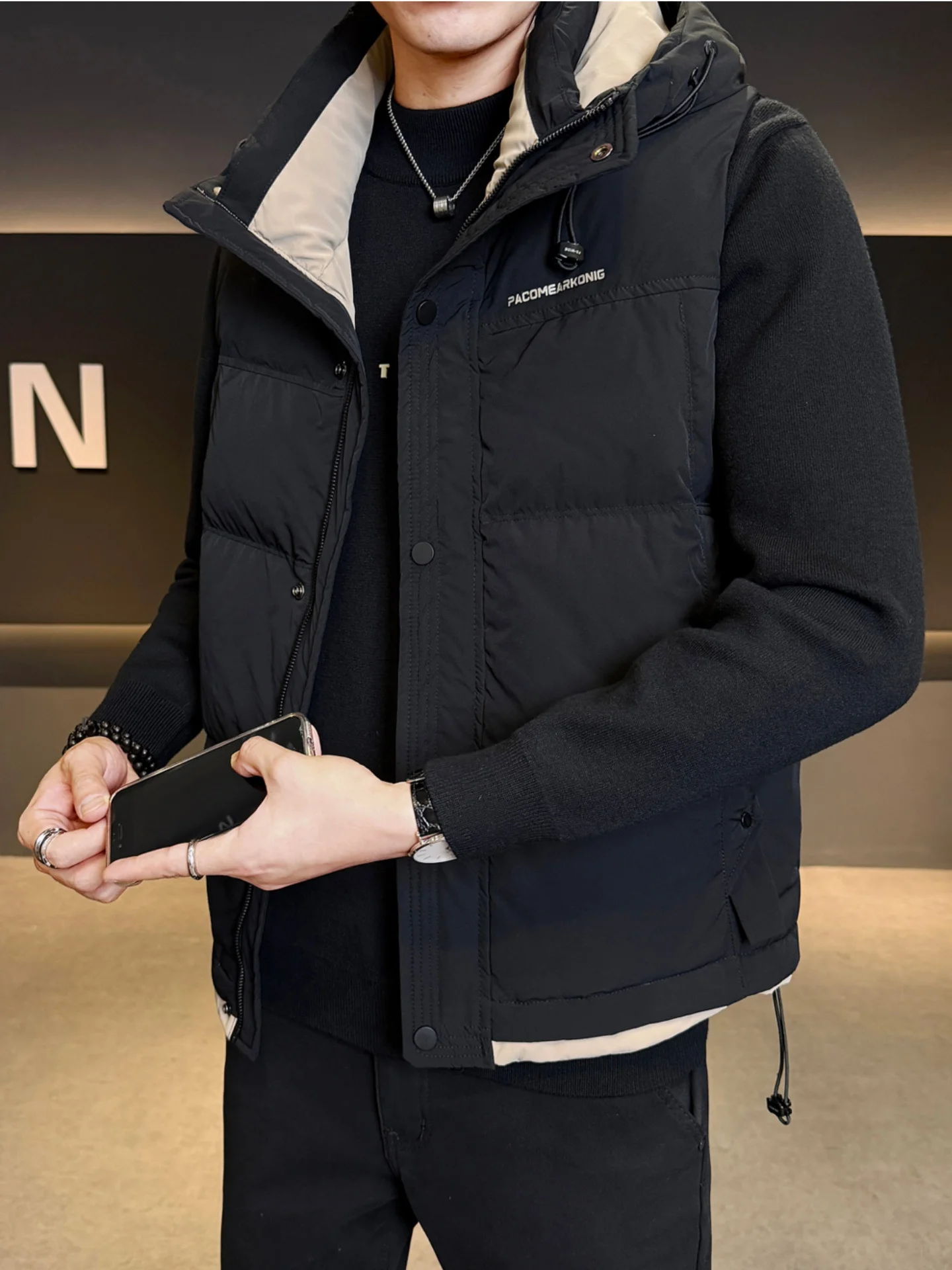 Мужской пуховый жилет модного бренда, свободный, легкий, с подплечниками, зимний, теплый, многослойный, для работы, пальто
Мужской пуховый жилет модного бренда, свободный, легкий, с подплечниками, зимний, теплый, многослойный, для работы, пальто