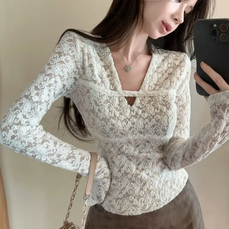 Pure Desire Spicy Girl Sexy Low Cut V-neck Top for Women New Style to Show Off Figure Socialite Lace Undershirt for Women
Pure Desire Spicy Girl Sexy Low Cut V-neck Top for Women New Style to Show Off Figure Socialite Lace Undershirt for Women