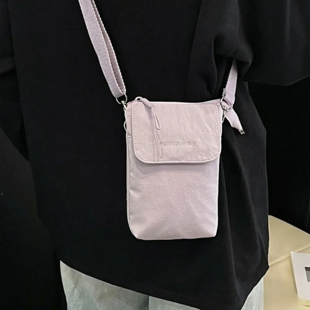 Solid Color Nylon Phone Bag Ultra Lightweight Adjustable Strap Mini Crossbody Bag Simple Design Versatile Style
Solid Color Nylon Phone Bag Ultra Lightweight Adjustable Strap Mini Crossbody Bag Simple Design Versatile Style