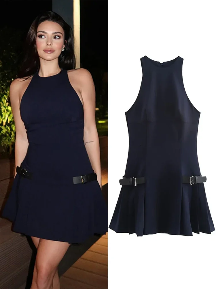 Fashion Y2K Pleated Mini Dress For Women 2025 New Elegant Sleeveless O-neck Chic Evening Short Dress Female Club Party Vestidos
Fashion Y2K Pleated Mini Dress For Women 2025 New Elegant Sleeveless O-neck Chic Evening Short Dress Female Club Party Vestidos
