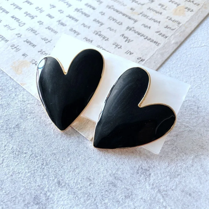 Black and White Drop Glaze Series Retro Hepburn Style Pearl Flower Silver Needle Stud Earrings
Black and White Drop Glaze Series Retro Hepburn Style Pearl Flower Silver Needle Stud Earrings