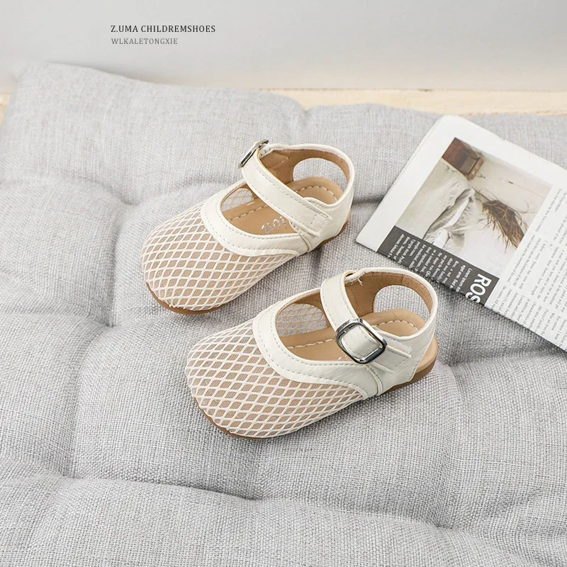 Fashion Kids Trend Flat Sandals Summer 2025 Girls Solid Color Sandals School New Simple Children Causal Mesh Sandals Breathable
Fashion Kids Trend Flat Sandals Summer 2025 Girls Solid Color Sandals School New Simple Children Causal Mesh Sandals Breathable