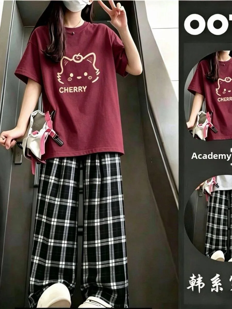 plus Size Casual Women's T-Shirt Set Short Sleeve Plaid Wide Leg Pants Summer Outfit Two Piece Set Comfortable Breathable
plus Size Casual Women's T-Shirt Set Short Sleeve Plaid Wide Leg Pants Summer Outfit Two Piece Set Comfortable Breathable