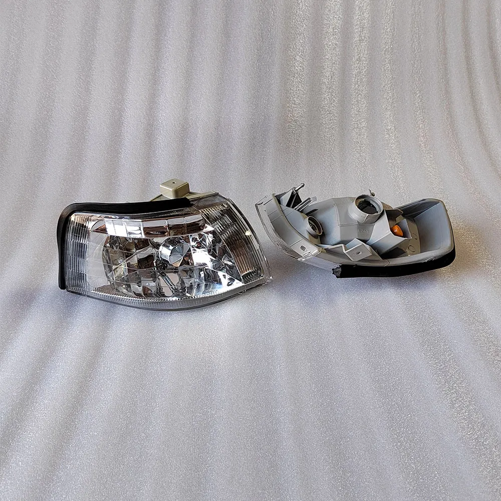 A Pair Car Turn Signal Lamp For Toyota VISTA SV40 SV41 Front Corner Light 1996 to 2000
A Pair Car Turn Signal Lamp For Toyota VISTA SV40 SV41 Front Corner Light 1996 to 2000