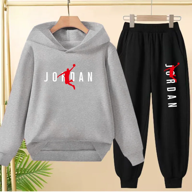Hooded Sweatshirts Cute Printed Fashionable Jackets and Long Pants Are Suitable for Casual Sports for Men and Women Aged 3 to 13
Hooded Sweatshirts Cute Printed Fashionable Jackets and Long Pants Are Suitable for Casual Sports for Men and Women Aged 3 to 13