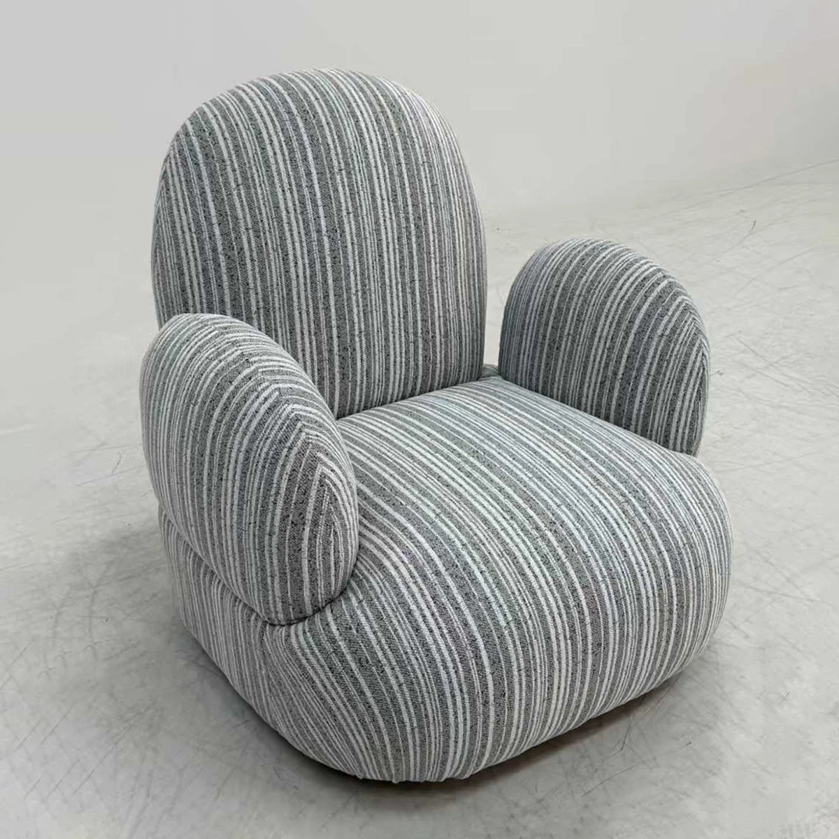 Latest Designer Creative Cactus Chair Modern Fabric Living Room Lounge Chair Home Comfort Fabric Single Sofa Chair
Latest Designer Creative Cactus Chair Modern Fabric Living Room Lounge Chair Home Comfort Fabric Single Sofa Chair