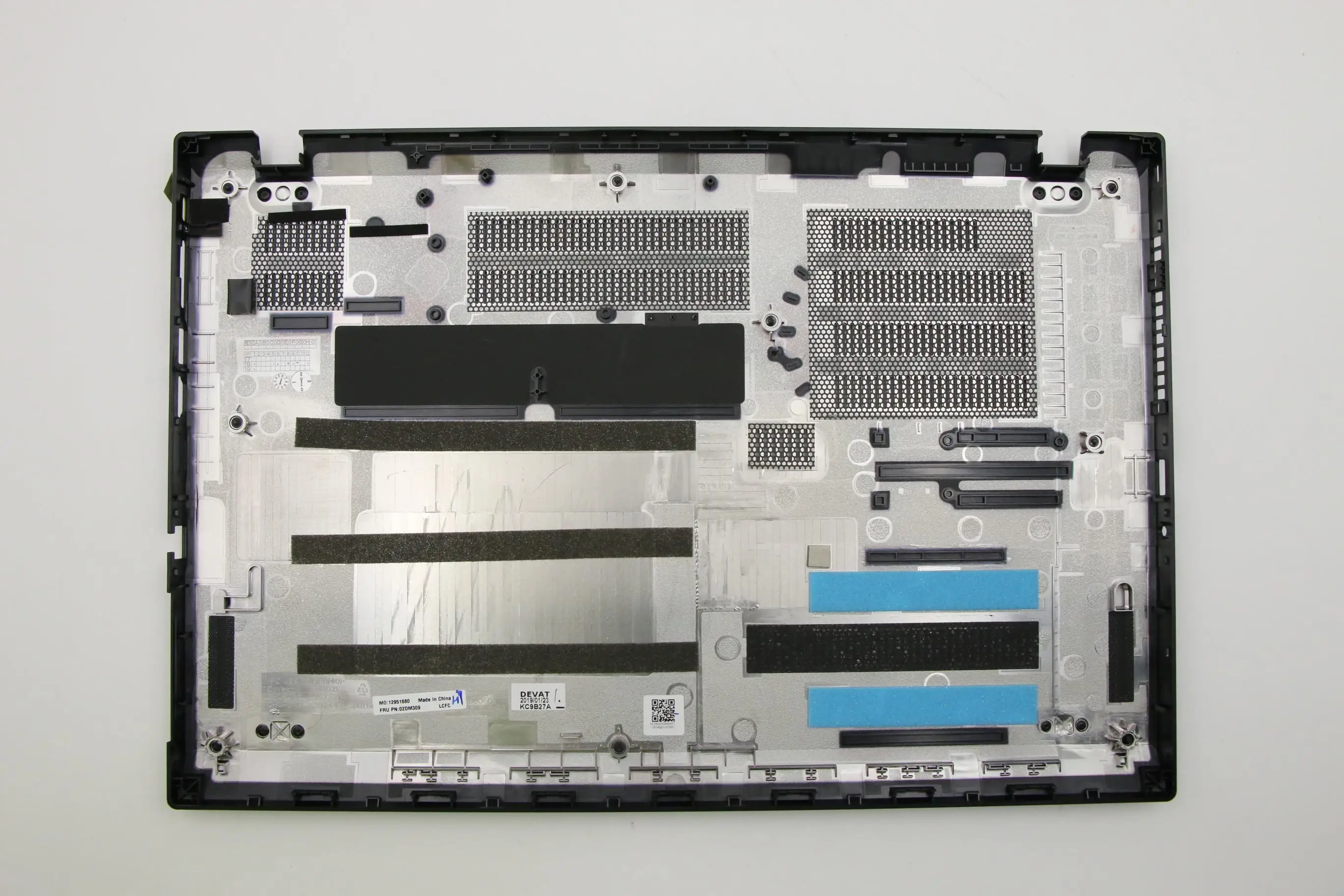 Новый и оригинальный корпус D с пластиковой нижней крышкой для ноутбука Lenovo ThinkPad L590 02DM309
Новый и оригинальный корпус D с пластиковой нижней крышкой для ноутбука Lenovo ThinkPad L590 02DM309