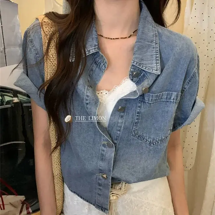 Summer Hong Kong style retro versatile slim short sleeve denim jacket for women
Summer Hong Kong style retro versatile slim short sleeve denim jacket for women