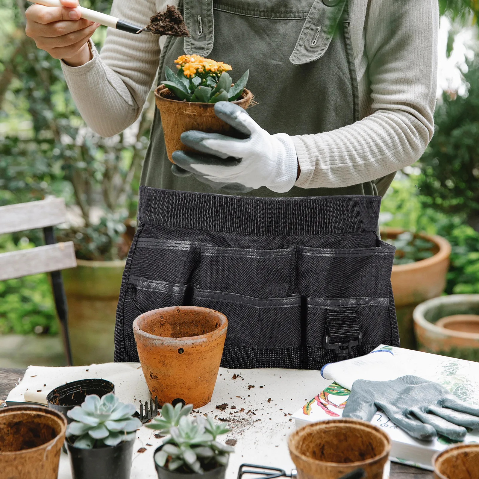 Bucket Tool Organizer for Gardeners Premium 600D Oxford Fabric Waterproof Lightweight Garden Tool Bag with Adjustable Waist
Bucket Tool Organizer for Gardeners Premium 600D Oxford Fabric Waterproof Lightweight Garden Tool Bag with Adjustable Waist