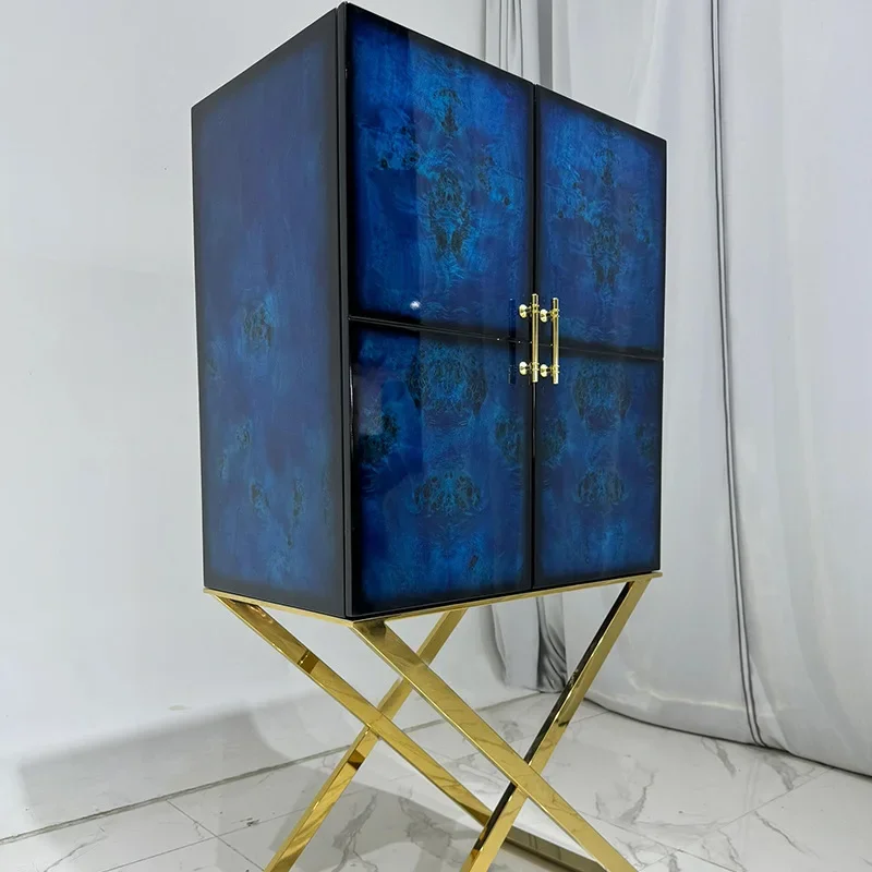 Italian light luxury wine locker modern simple 1.5 high cabinet villa display dining side cabinet designer
Italian light luxury wine locker modern simple 1.5 high cabinet villa display dining side cabinet designer