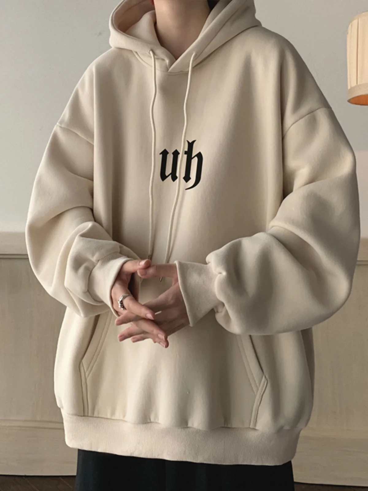 Толстовка Heavyweight Fce с капюшоном, осень-зима 2023, новый американский модный бренд, мужской топ с длинными рукавами, комплект для пар, свободный крой, с принтом
Толстовка Heavyweight Fce с капюшоном, осень-зима 2023, новый американский модный бренд, мужской топ с длинными рукавами, комплект для пар, свободный крой, с принтом