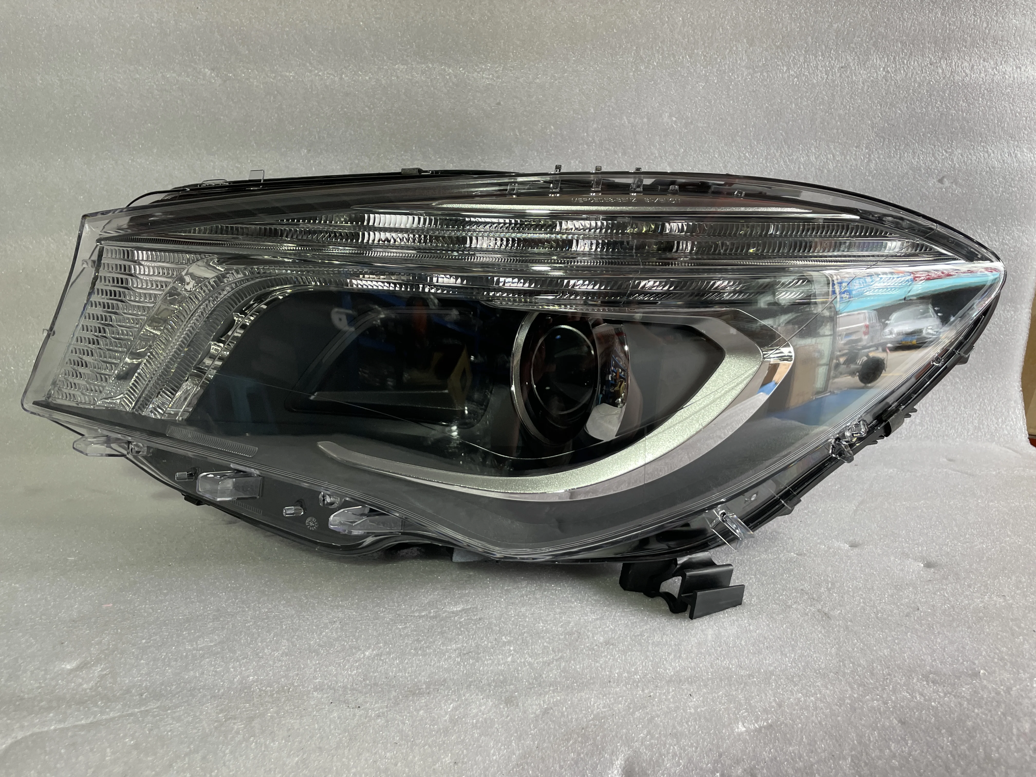 Подходит для Mercedes-Benz CLA передняя фара 2013-2016 Benz W117 фара Benz CLA ксеноновая фара без AFS Европейская версия для замены
Подходит для Mercedes-Benz CLA передняя фара 2013-2016 Benz W117 фара Benz CLA ксеноновая фара без AFS Европейская версия для замены
