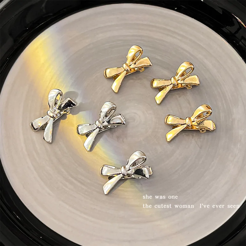 4 Pieces of Women's New Golden Bow Mini Hairpins, Sweet and Cool Girl Bangs Hairpins and Hair Accessories
4 Pieces of Women's New Golden Bow Mini Hairpins, Sweet and Cool Girl Bangs Hairpins and Hair Accessories