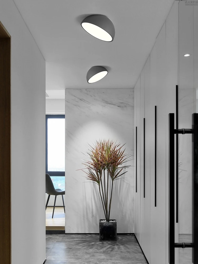 Entrance Entry door Nordic modern simple aisle small bay window Attic inclined corridor
Entrance Entry door Nordic modern simple aisle small bay window Attic inclined corridor