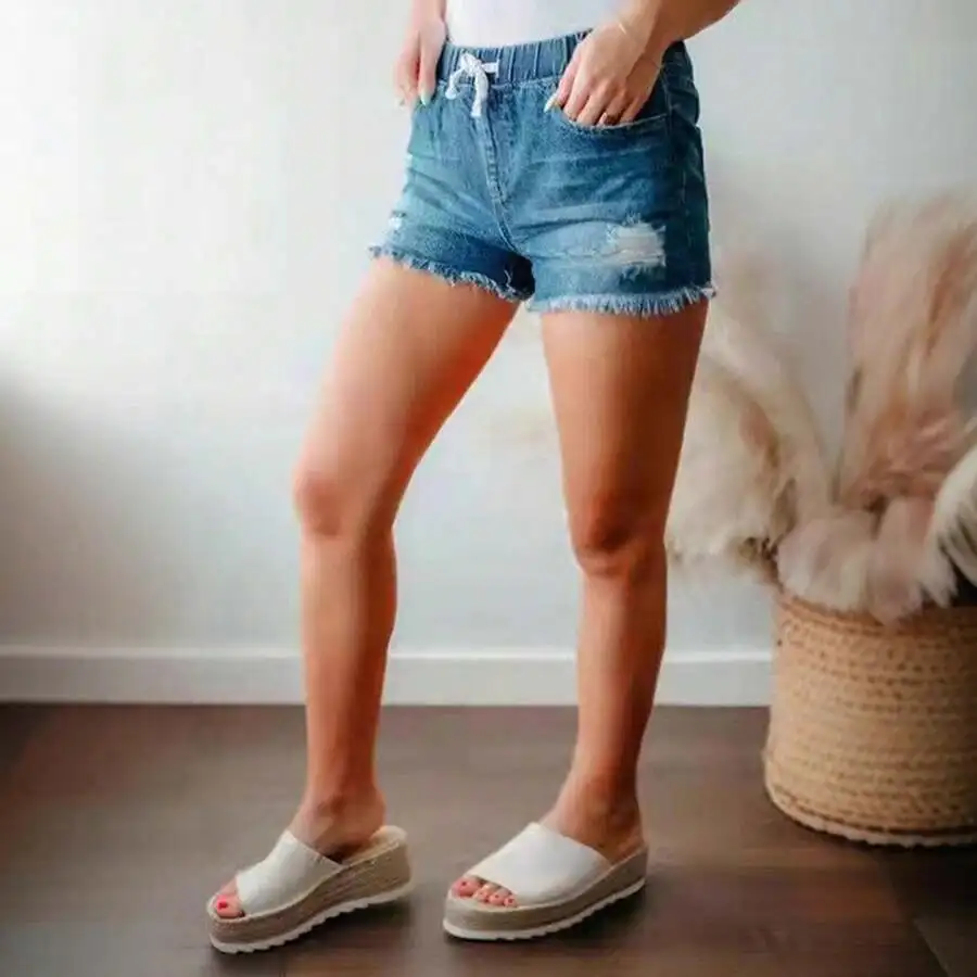 Elastic High Waist Relaxed Denim Shorts With Ripped Details Casual Summer Women Shorts
Elastic High Waist Relaxed Denim Shorts With Ripped Details Casual Summer Women Shorts